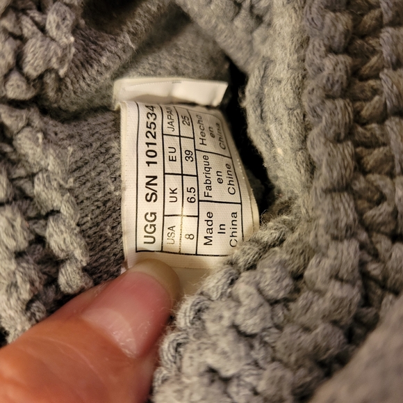 Ugg Shaina Knit Cuffed Boots 1911 - Picture 12 of 12